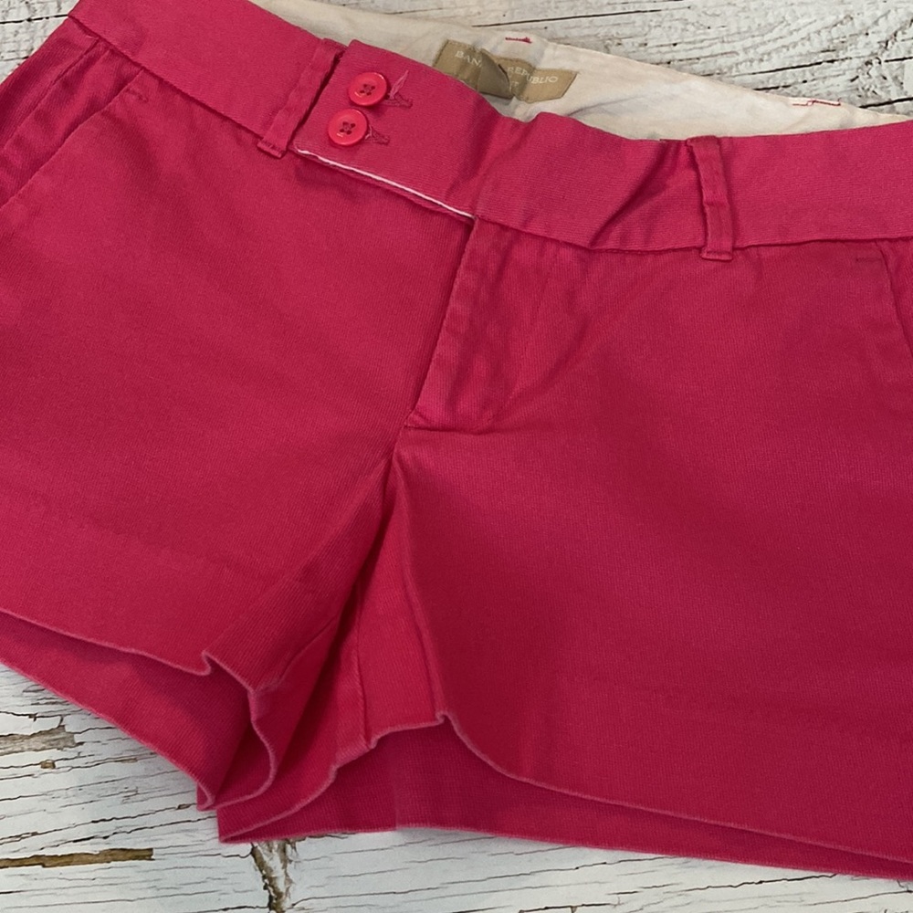 Banana Republic Ryan Fit Shorts - Picture 3 of 3